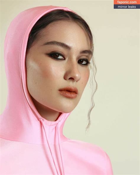 lola tung nude|Lola Tung .